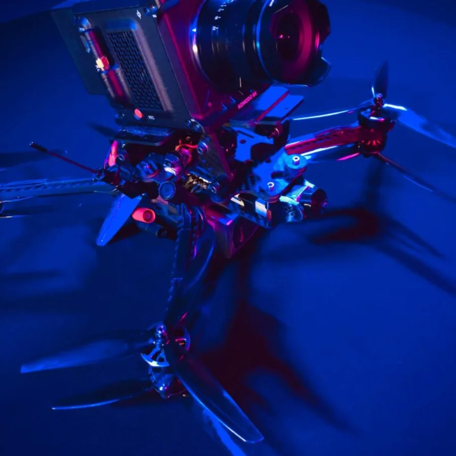 Cinema-lift FPV drone platform